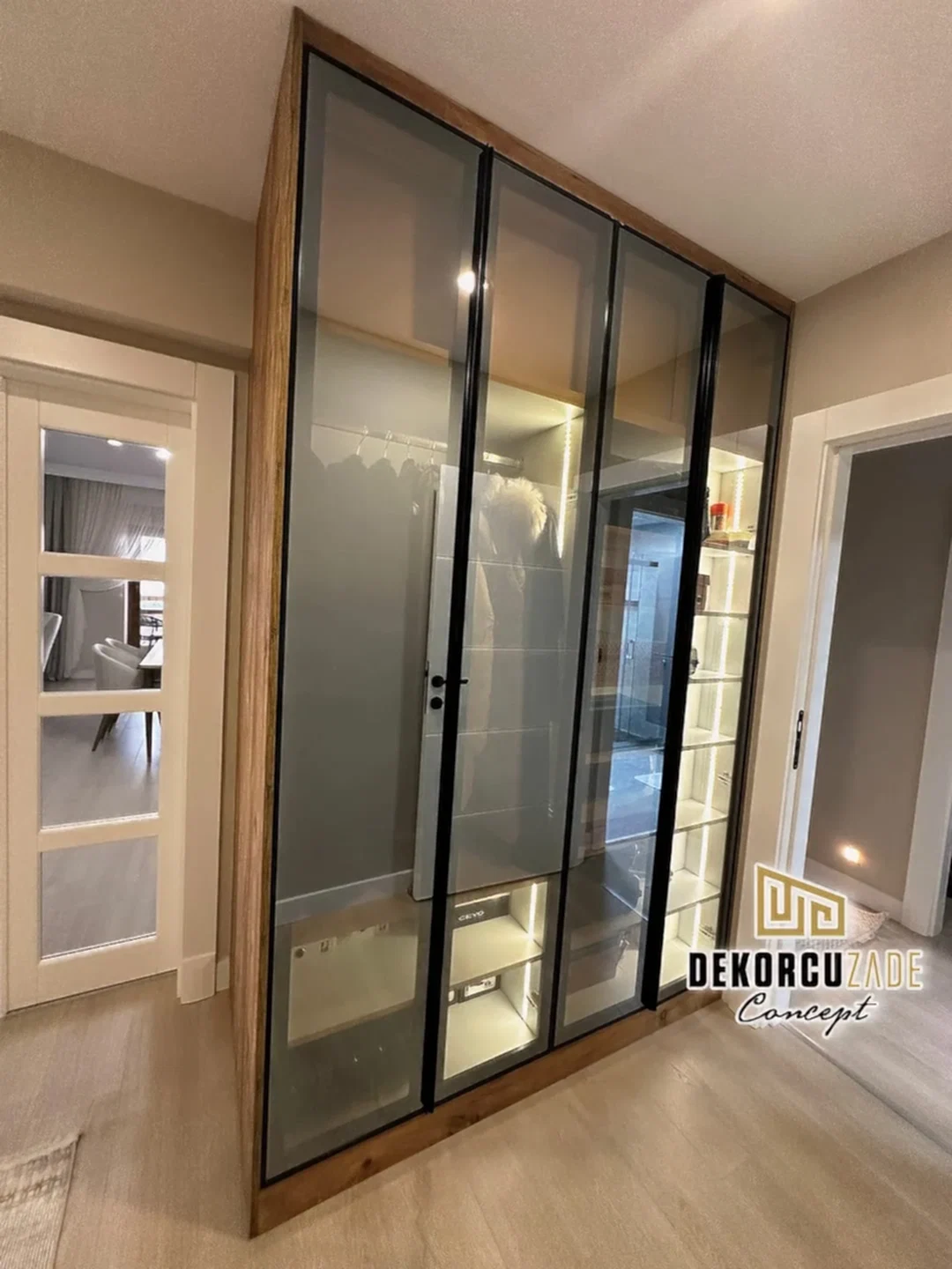 Ankara Reflekte Cam Vestiyer